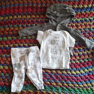 Newborn outfit